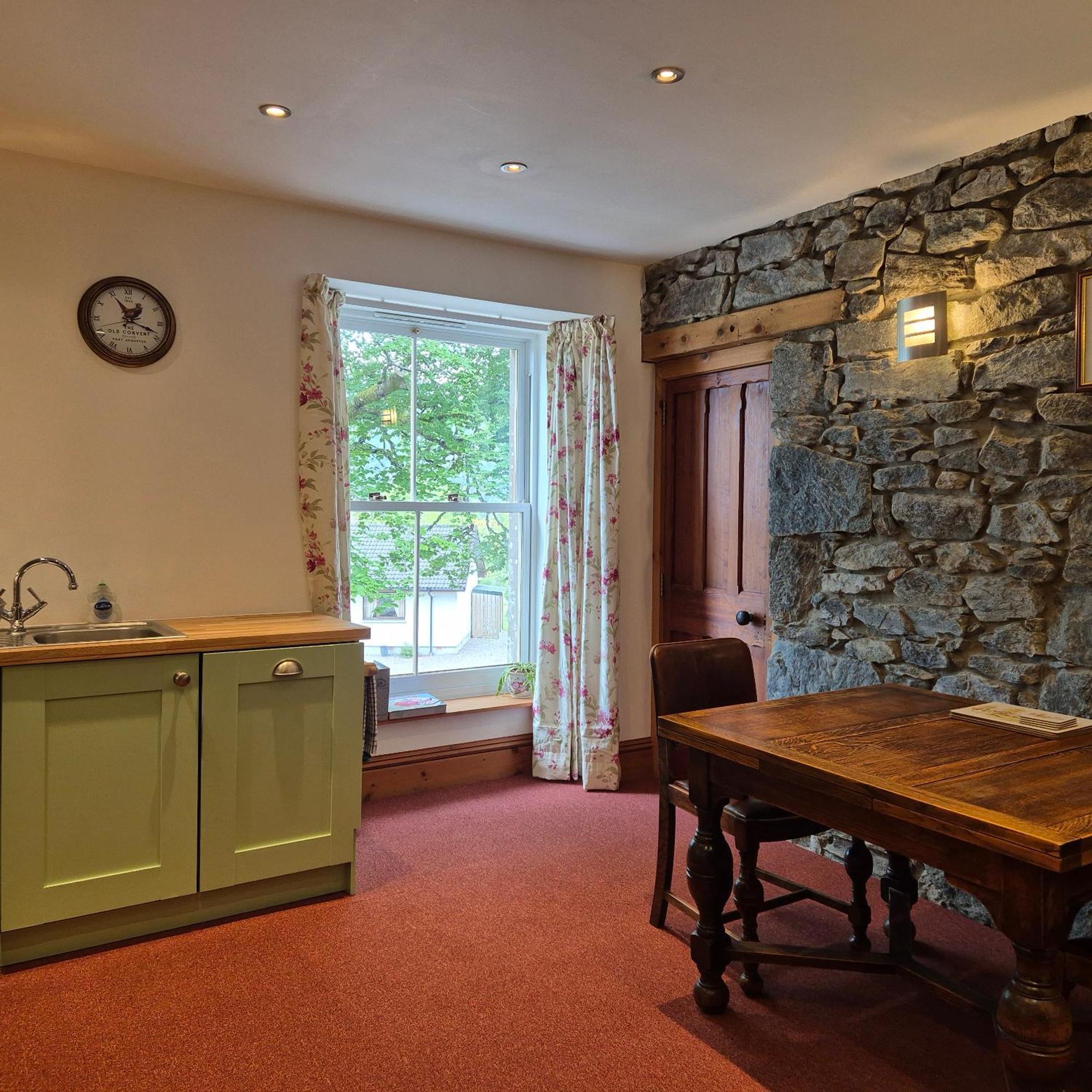 The Old Convent Holiday Apartments Fort Augustus Exteriér fotografie
