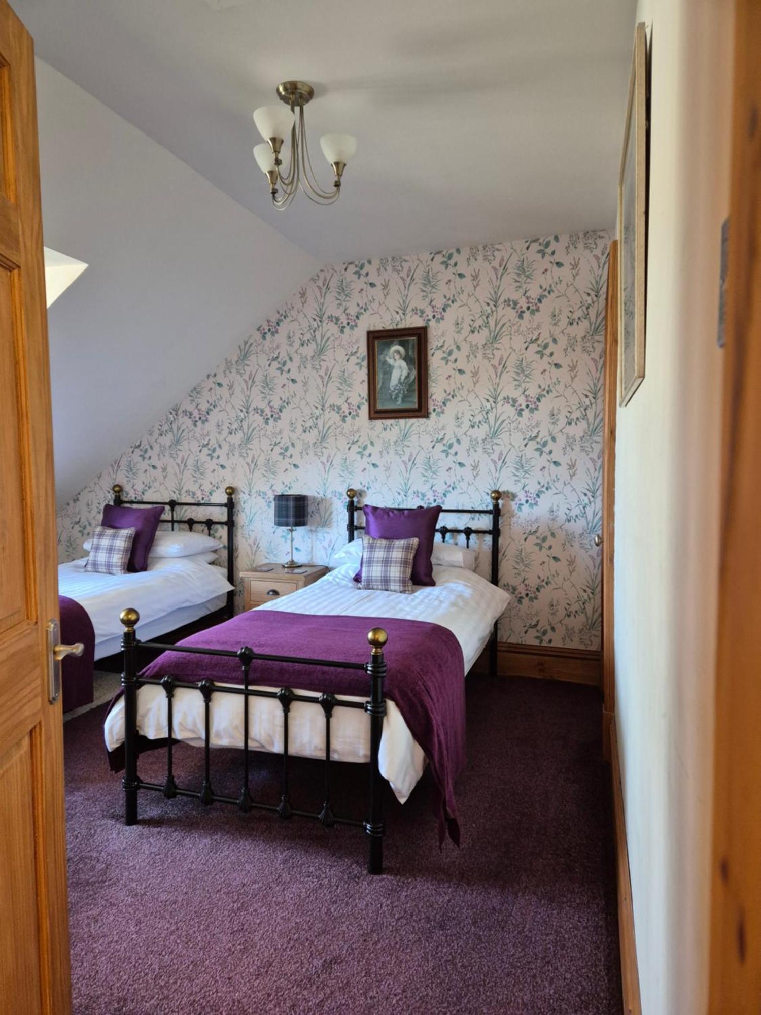 The Old Convent Holiday Apartments Fort Augustus Exteriér fotografie